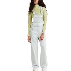 Womens Levi’s overalls carpenter wide leg light wash EUC